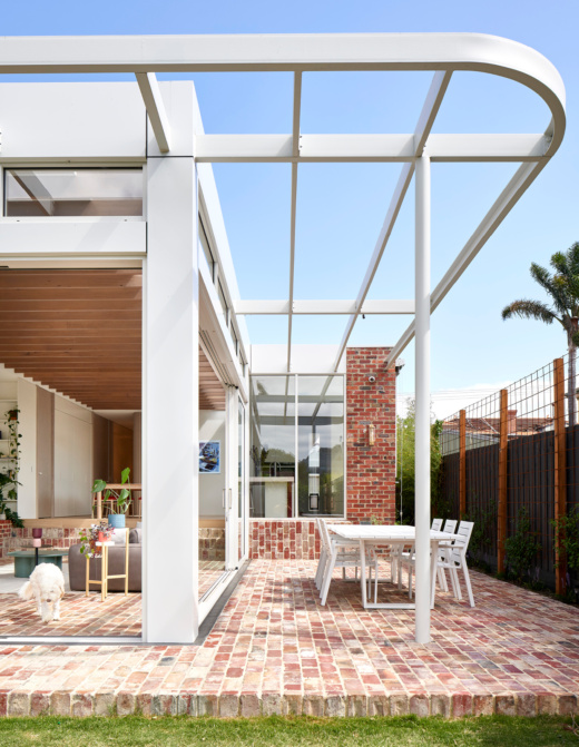A Sympathetic Extension Of A Melbourne Art Deco Home